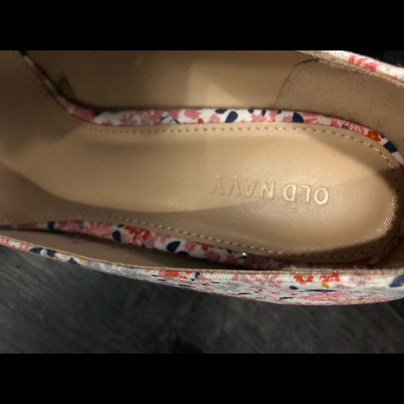 Cute heels ! - Picture 4 of 7